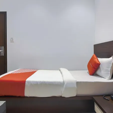 Hotel Flora Suites Mumbai