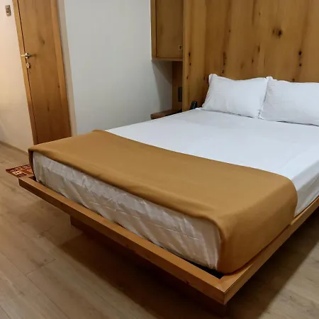 Elegancenx Andheri 2*
