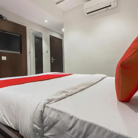 Hotel Flora Suites Mumbai