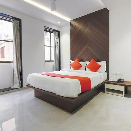 Flora Suites