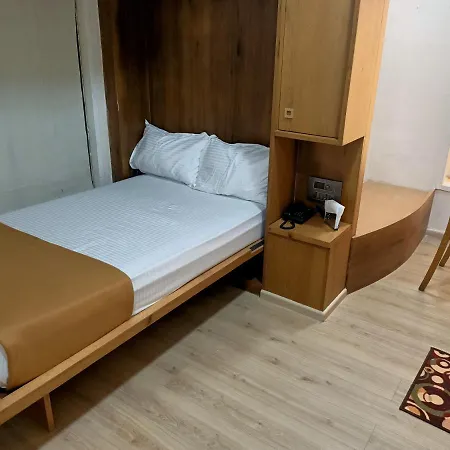 Hotel Elegancenx Andheri Mumbai