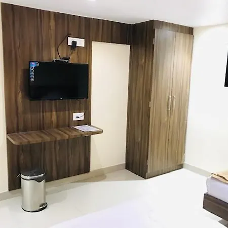 Hotel Castle 3*