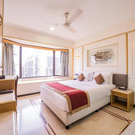Executive Enclave Hotel