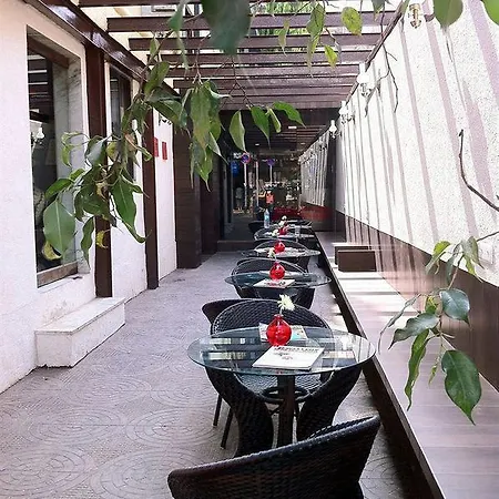 Hotel Red Palm Residency Mumbai