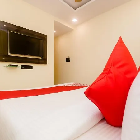 Hotel Oyo 26199 Spring Hill 3*