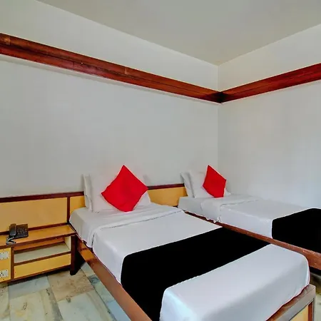Hotel Capital O 76484 Balwas International 3*
