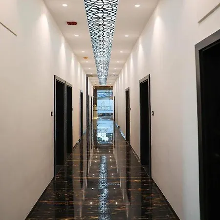 Prime Grand Hotel, Hotel 3*