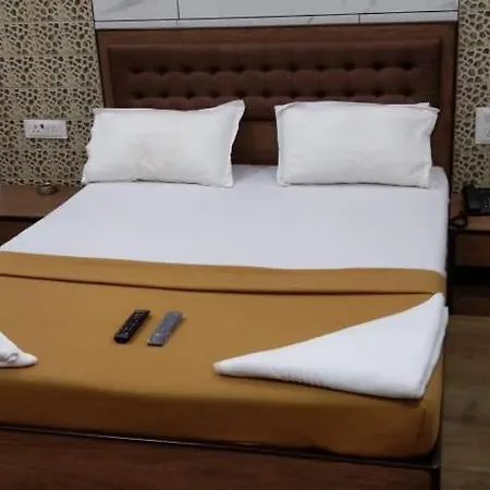 Royal Residency 2*