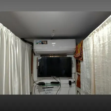 Perfect Mel Only Bed & Breakfast