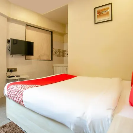 Hotel Oyo Flagship 75787 Meadow Mumbai