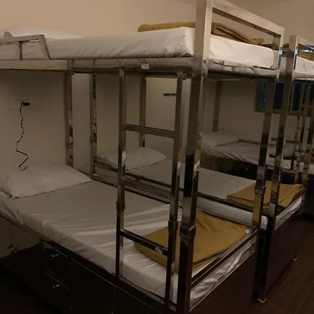 Comfort Hostel *