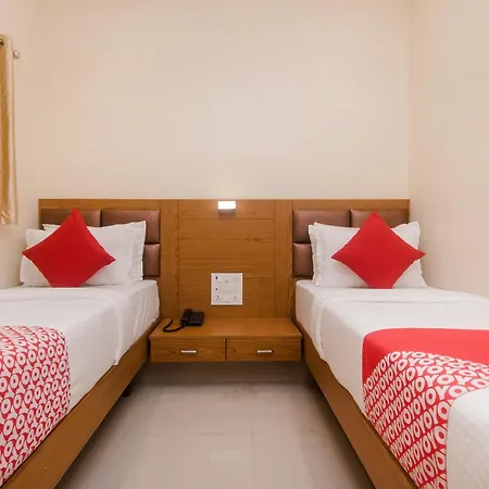 Oyo 22829 Volga Hotel 3*