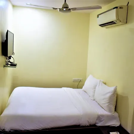 Hotel Golden Tulipzz By Marvik Mumbai