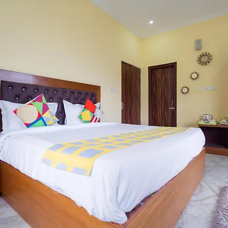 Guest house Spot On 40739 Nandi Palace Spot