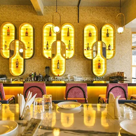 Hotel Fabhotel Sahar Garden - Nr International Airport 3*