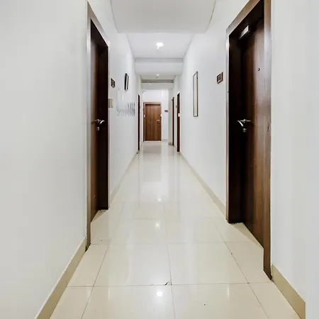 Capital O 77295 Bansidhar Bhuvan Hotel