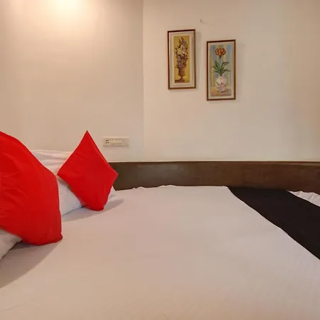 Capital O 77295 Bansidhar Bhuvan Hotel