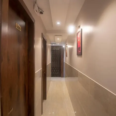 Hotel Oyo 41605 Prince Palace