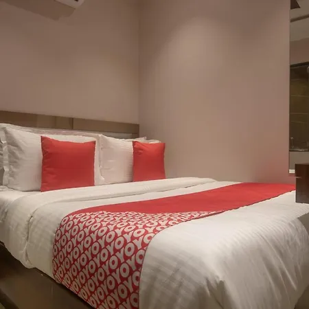 Oyo 41605 Prince Palace 3* Mumbai