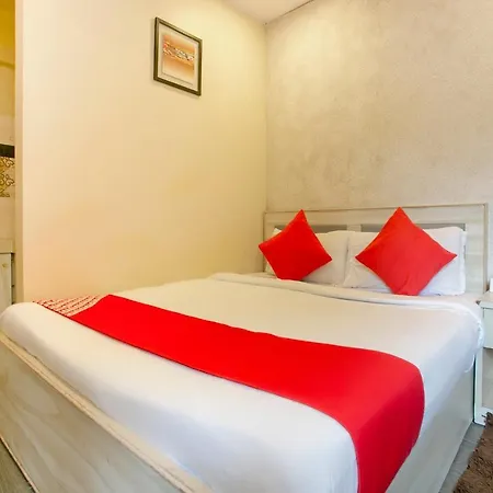 Oyo Flagship 75787 Meadow Hotel Mumbai