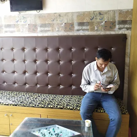 Super Sleepwell Male-female Hotel *