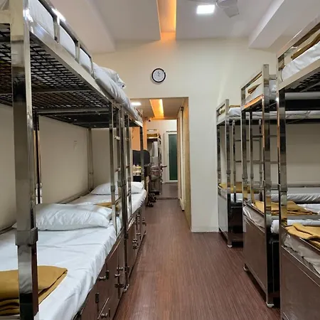 Comfort Hostel *