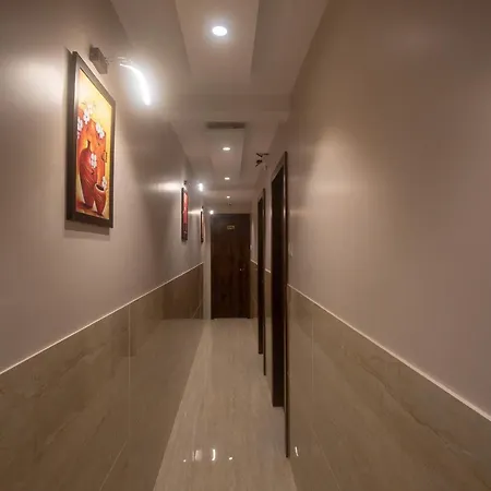 Oyo 41605 Prince Palace Hotel 3*