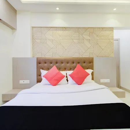 Hotel Capital O 77296 Jalaja
