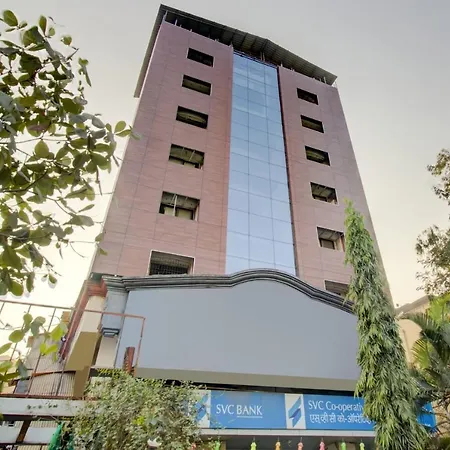 Capital O 77296 Jalaja Hotel