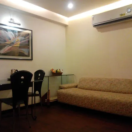 Metro Palace Bandra Hotel