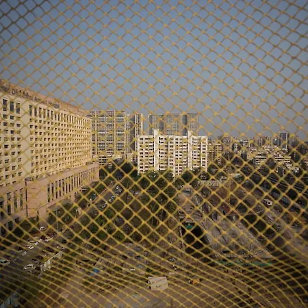 Aristo Serviced Near Kokilaben Dhirubai Ambani Hospital For Family Only