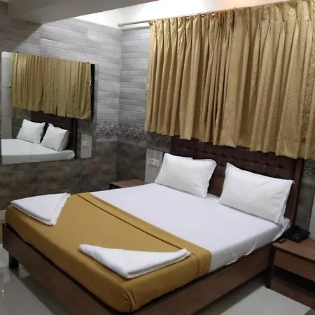 Hotel Royal Residency 2*