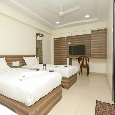 Hotel Mid Town Mumbai