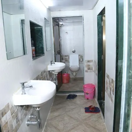 Super Sleepwell Male-female Hotel Mumbai