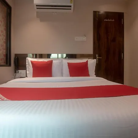 Oyo 41605 Prince Palace Mumbai