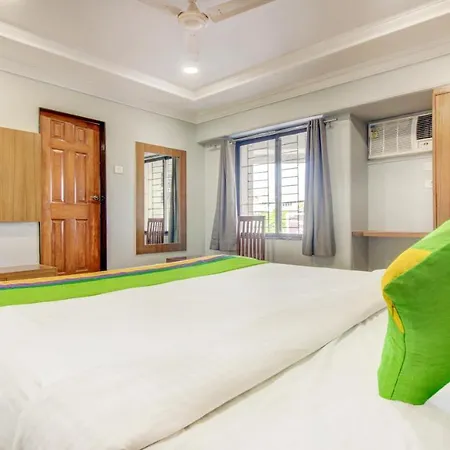 Treebo Cruz Royale Santacruz West Hotel Mumbai