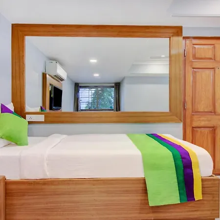 Hotel Treebo Cruz Royale Santacruz West