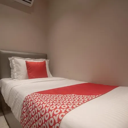 Oyo 41605 Prince Palace Hotel Mumbai