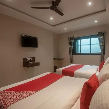 Hotel Oyo 41605 Prince Palace