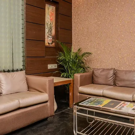 New Shalimar Hotel 2*