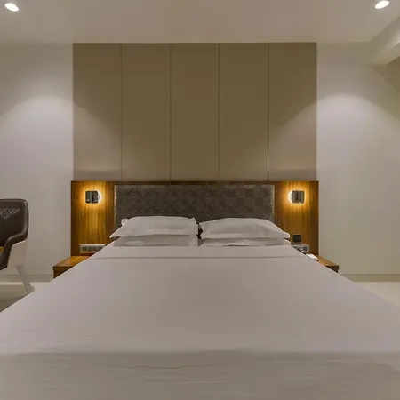 Hotel Airlink 3*