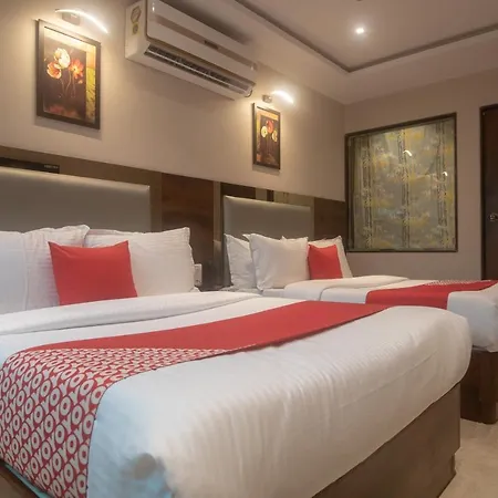 Hotel Oyo 41605 Prince Palace Mumbai