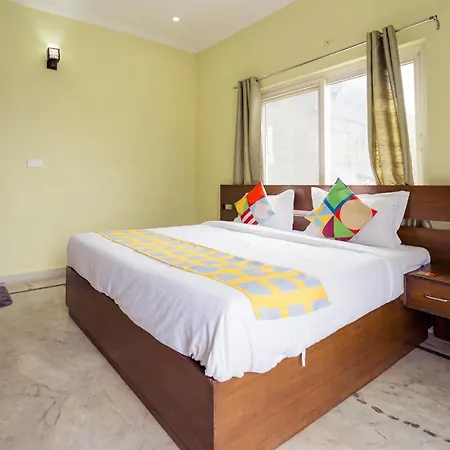 Guest house Spot On 40739 Nandi Palace Spot Mumbai