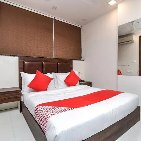 Oyo 77182 Sea Rock 3* Mumbai