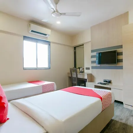 Hotel Oyo Flagship 75787 Meadow Mumbai