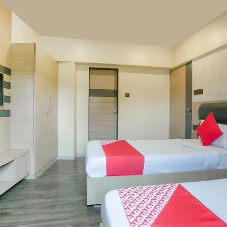 Oyo Flagship 75787 Meadow Hotel 3*