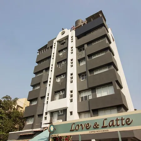 Hotel Collection O 30053 Shakti Sagar Juhu 3*