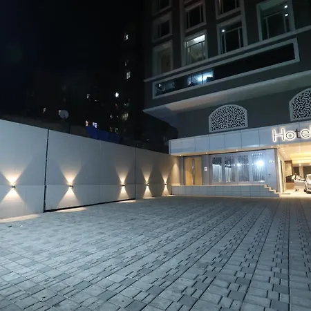 Hotel Cliffton Mumbai