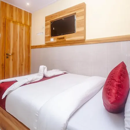 Hotel Aman Near Cst Mumbai