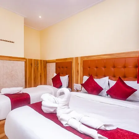 Hotel Aman Near Cst